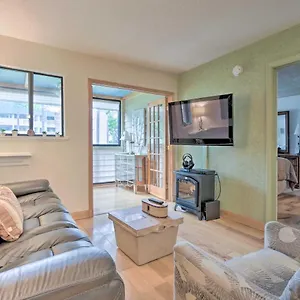  Apartment Hilton Head With Sunroom And Access!